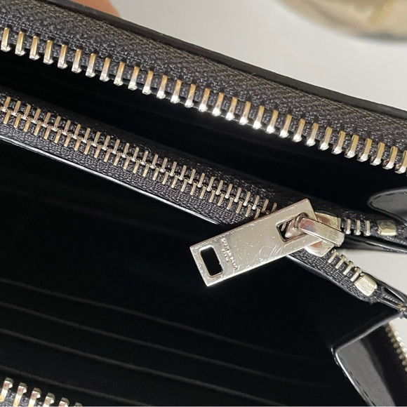 YSL Love Patch Black Leather Zip Around Wallet - Picture 5 of 10